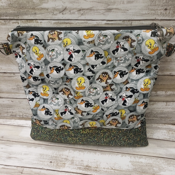 Looney Tunes Custom Crossbody - Picture 3 of 3